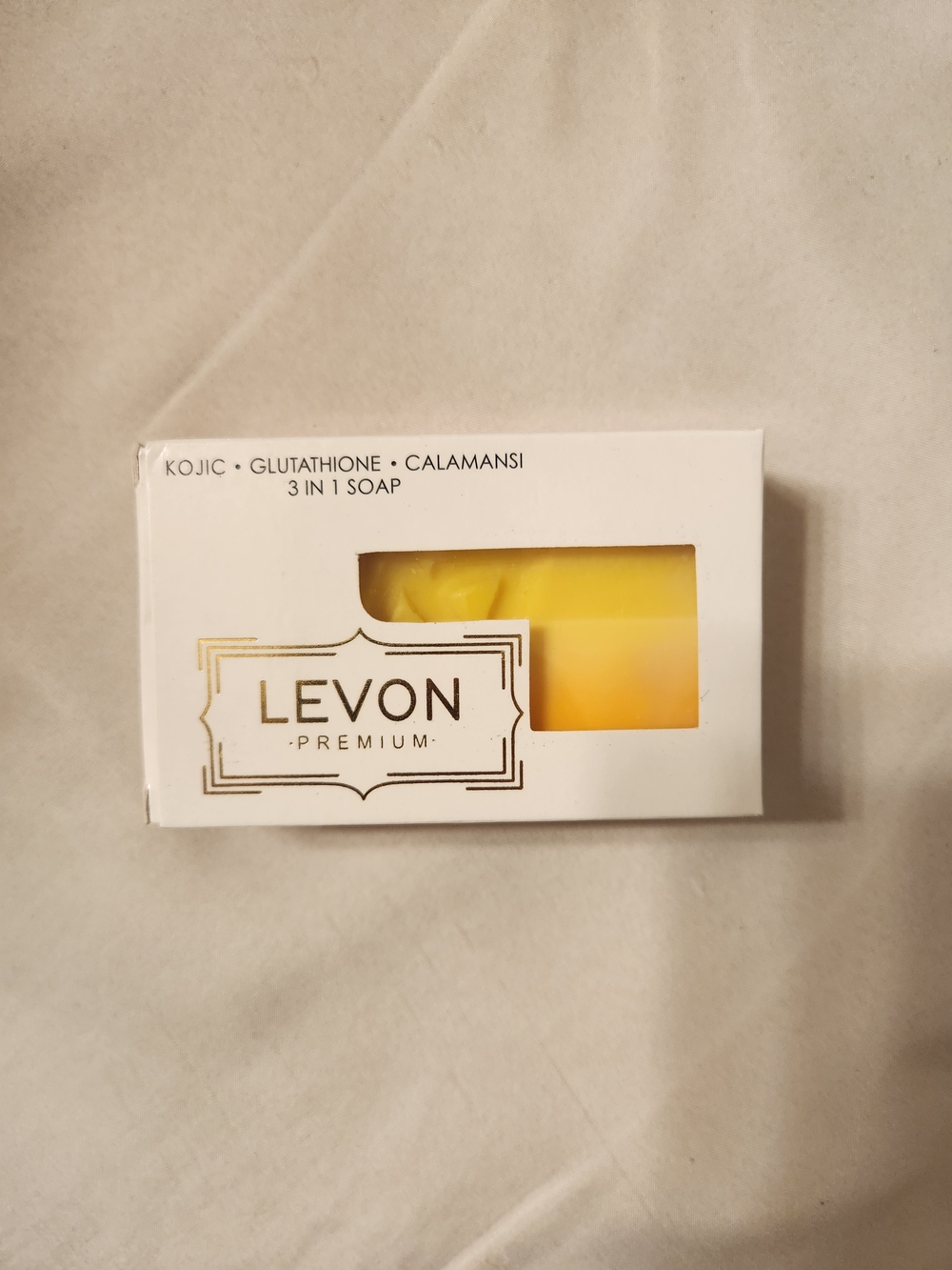 Levon Premium Yellow Kojic + Glutathione Calamansi 3-in-1 Soap